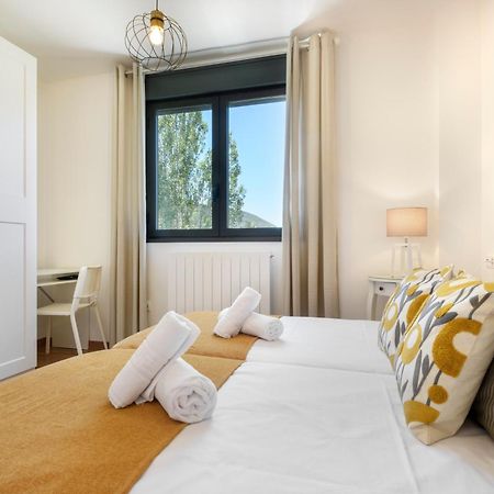 Mi Trocito De Sabinanigo, Wifi, Parking, Terraza Apartman Kültér fotó