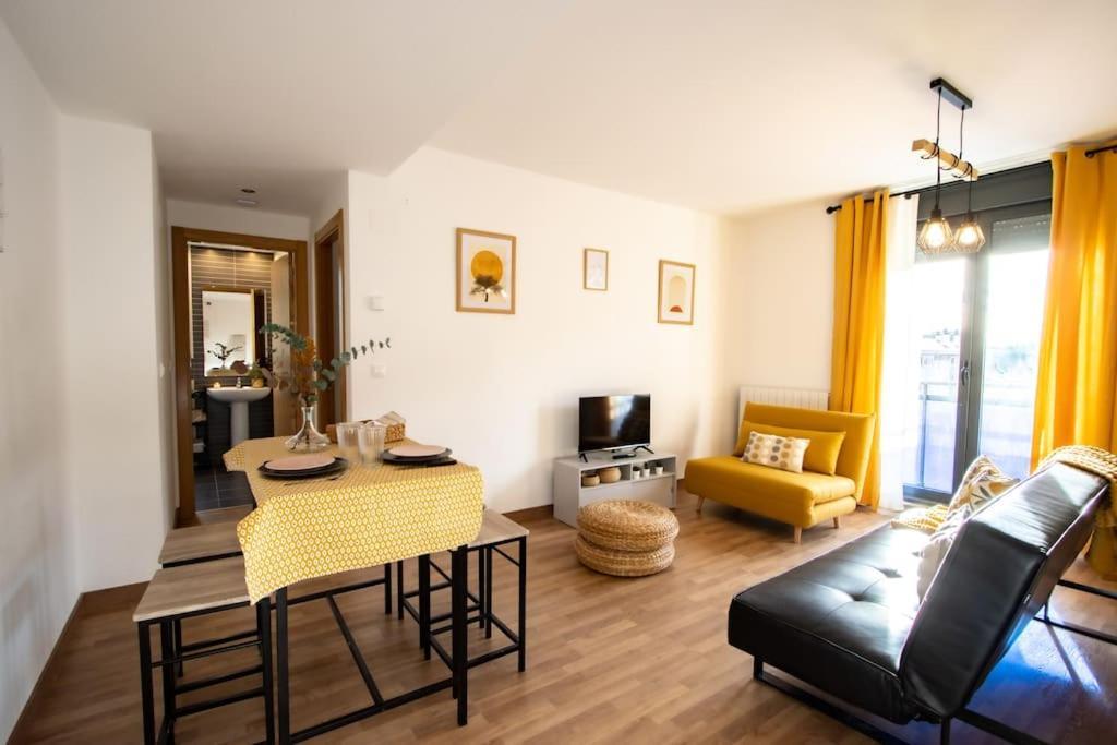 Mi Trocito De Sabinanigo, Wifi, Parking, Terraza Apartman Kültér fotó