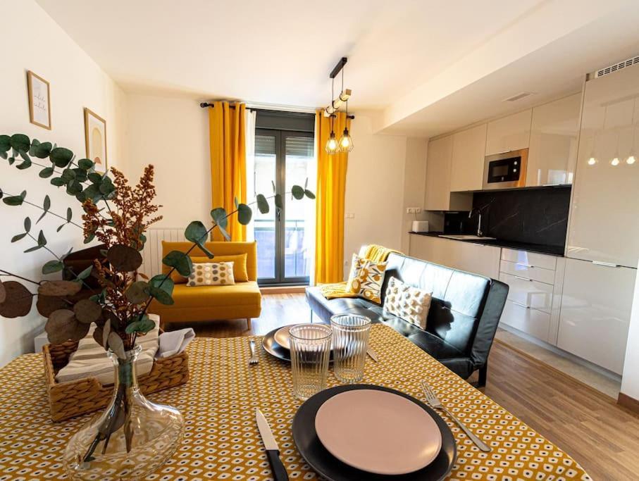 Mi Trocito De Sabinanigo, Wifi, Parking, Terraza Apartman Kültér fotó